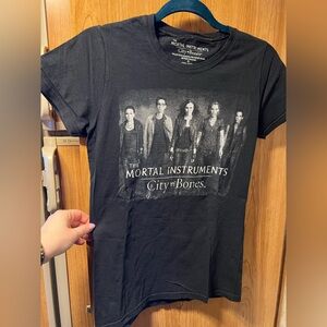 Vintage Mortal Instruments Movie Tshirt 🖋️ Size Junior XL